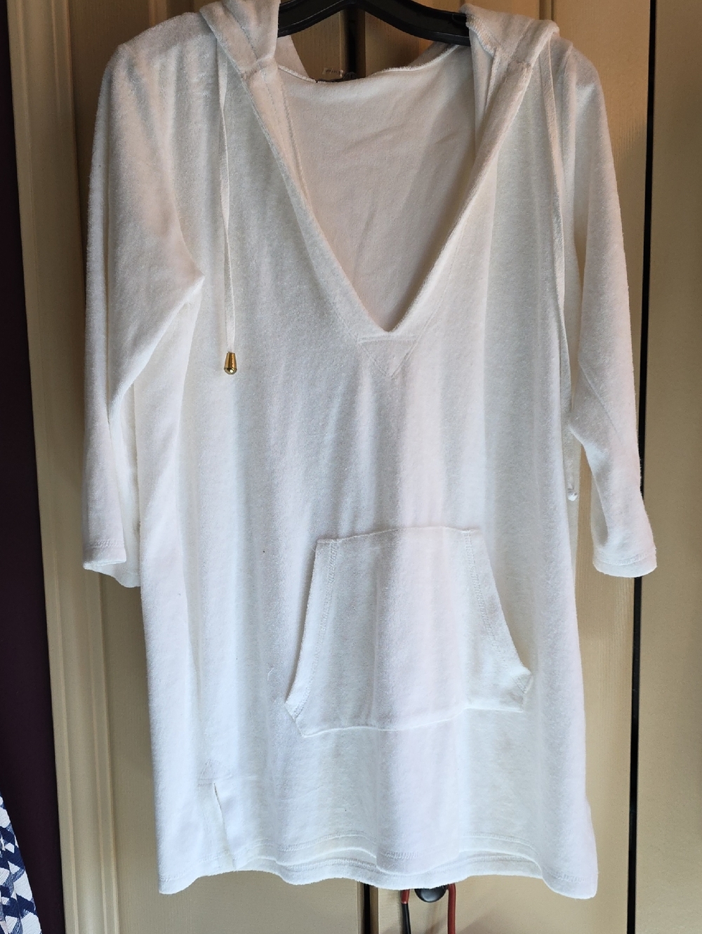 NWOT - Venus White Terry Hooded Tunic with Front Pocket